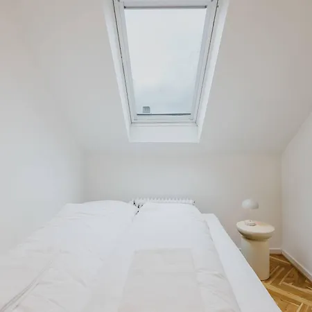 Stunning By The Lakes